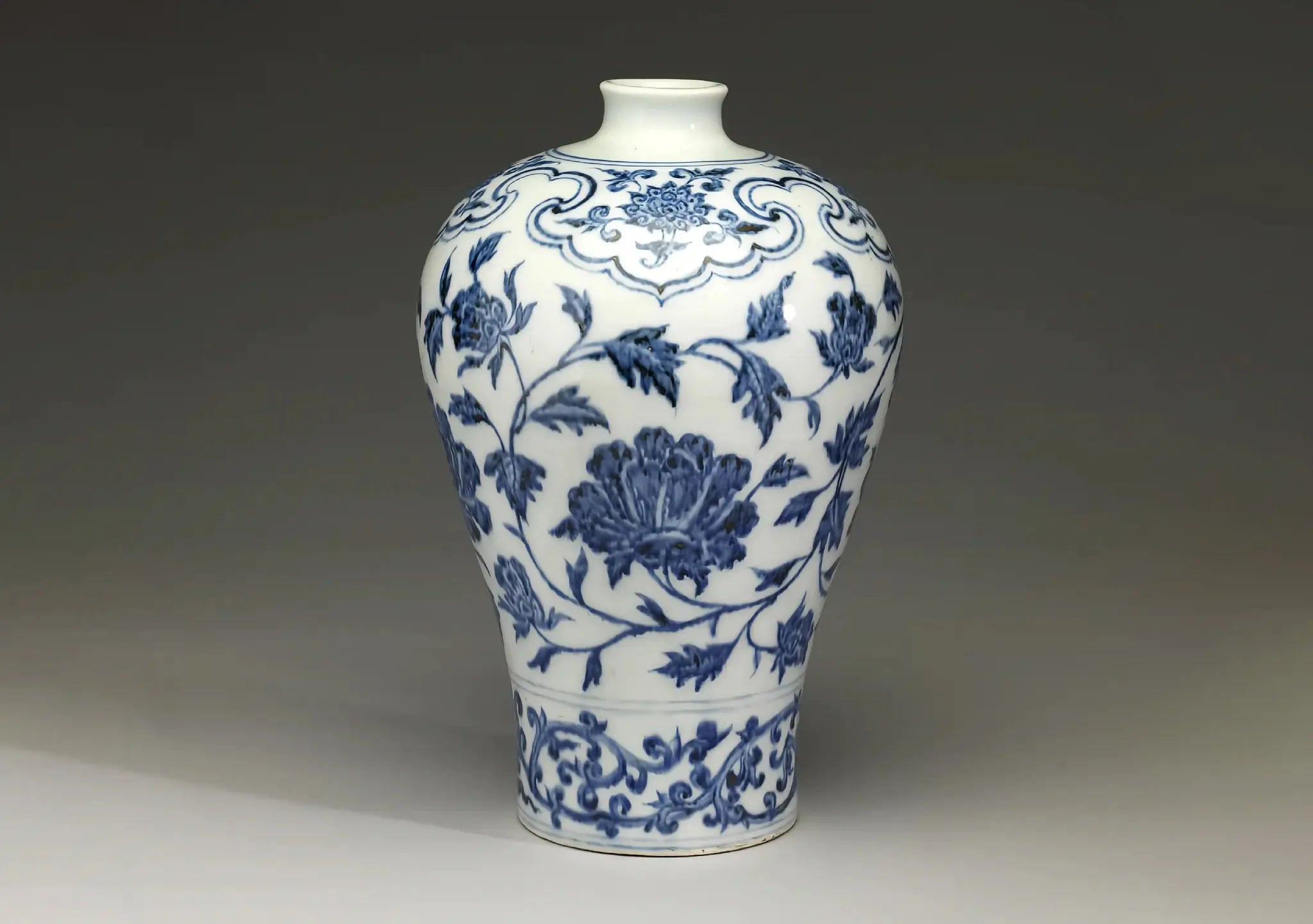 “Sumali Blue” and the Heaped-and-Piled Effect in Blue-and-White Porcelain