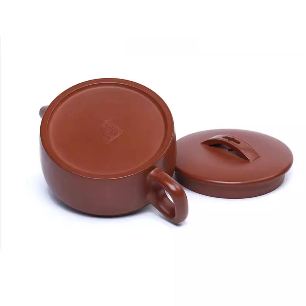 Top view of the Hanwa teapot with its lid removed