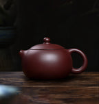 Huanglongshan zini Xishi teapot in natural light