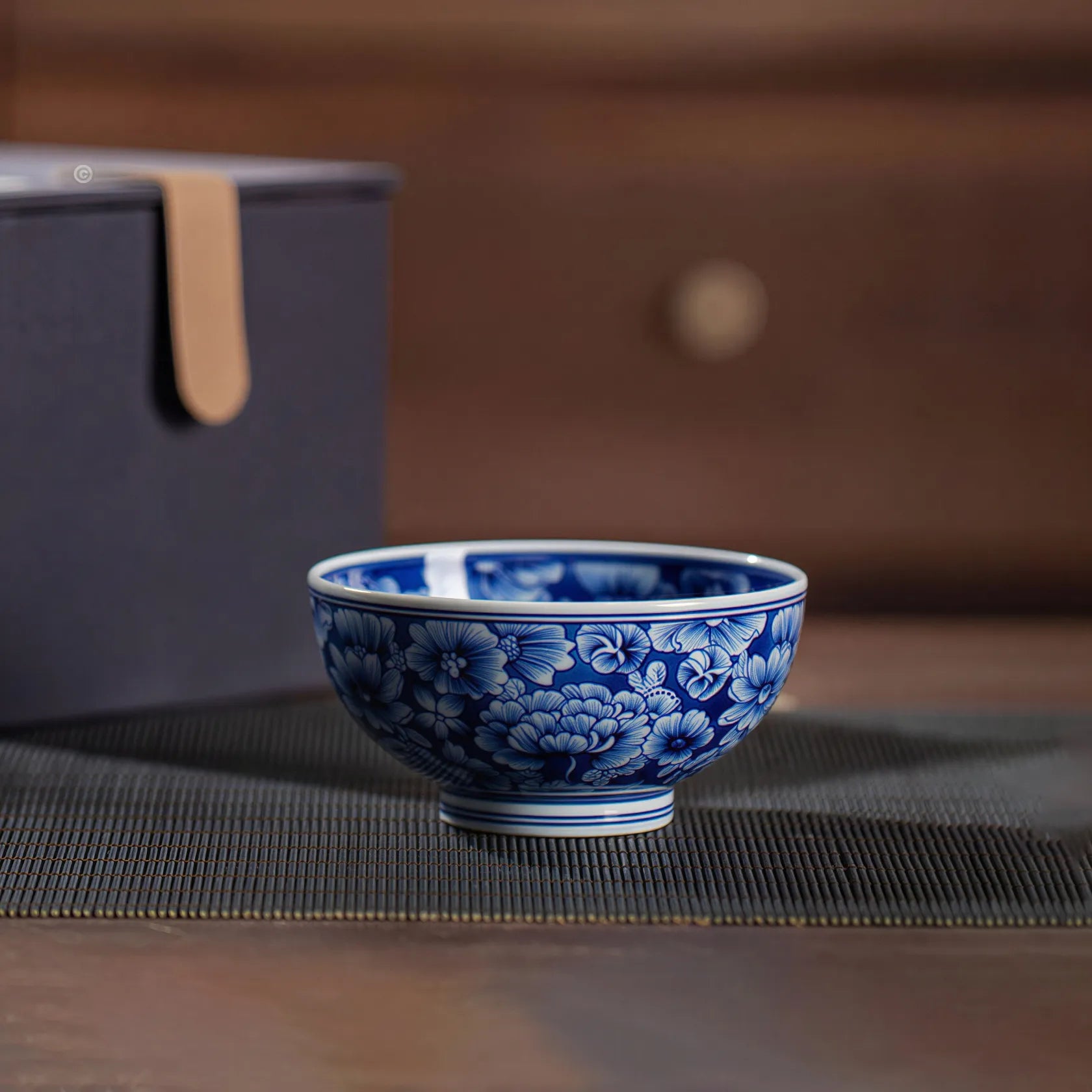 Wood-fired Jingdezhen blue-and-white millefleurs teacup