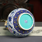 Continuous floral decoration around the doucai Shangping vase
