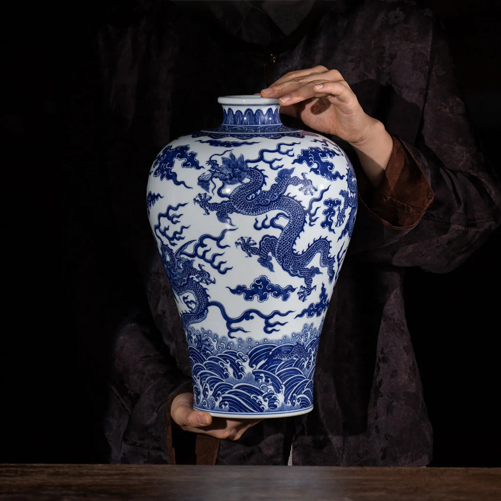 Scale reference for the 34.2 cm five-dragon meiping vase