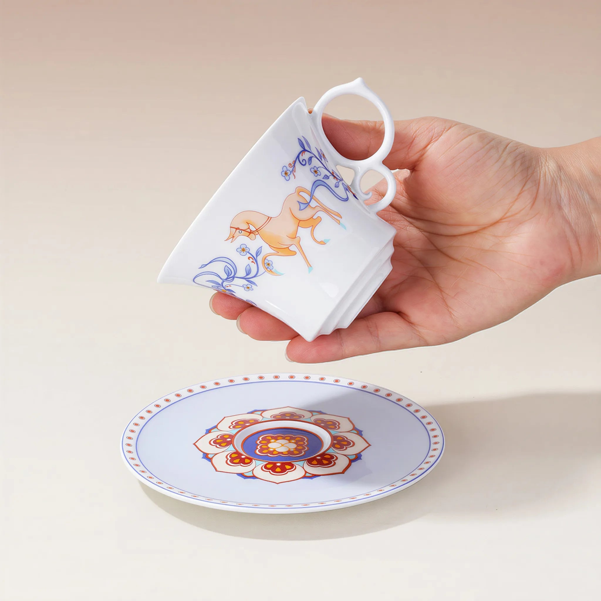Circular handle on the Jingdezhen porcelain coffee cup