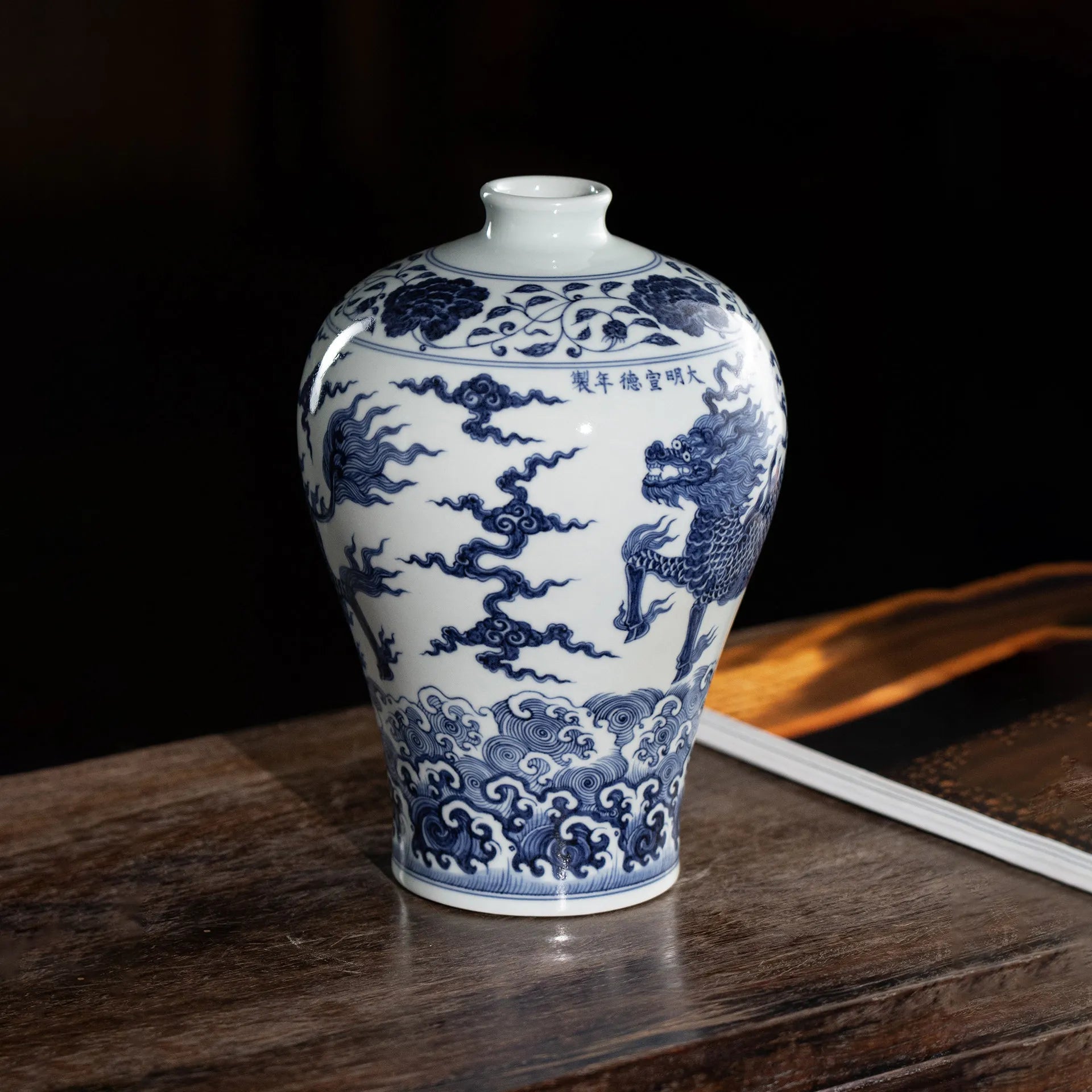 Angled profile of the Ming-style qilin meiping vase
