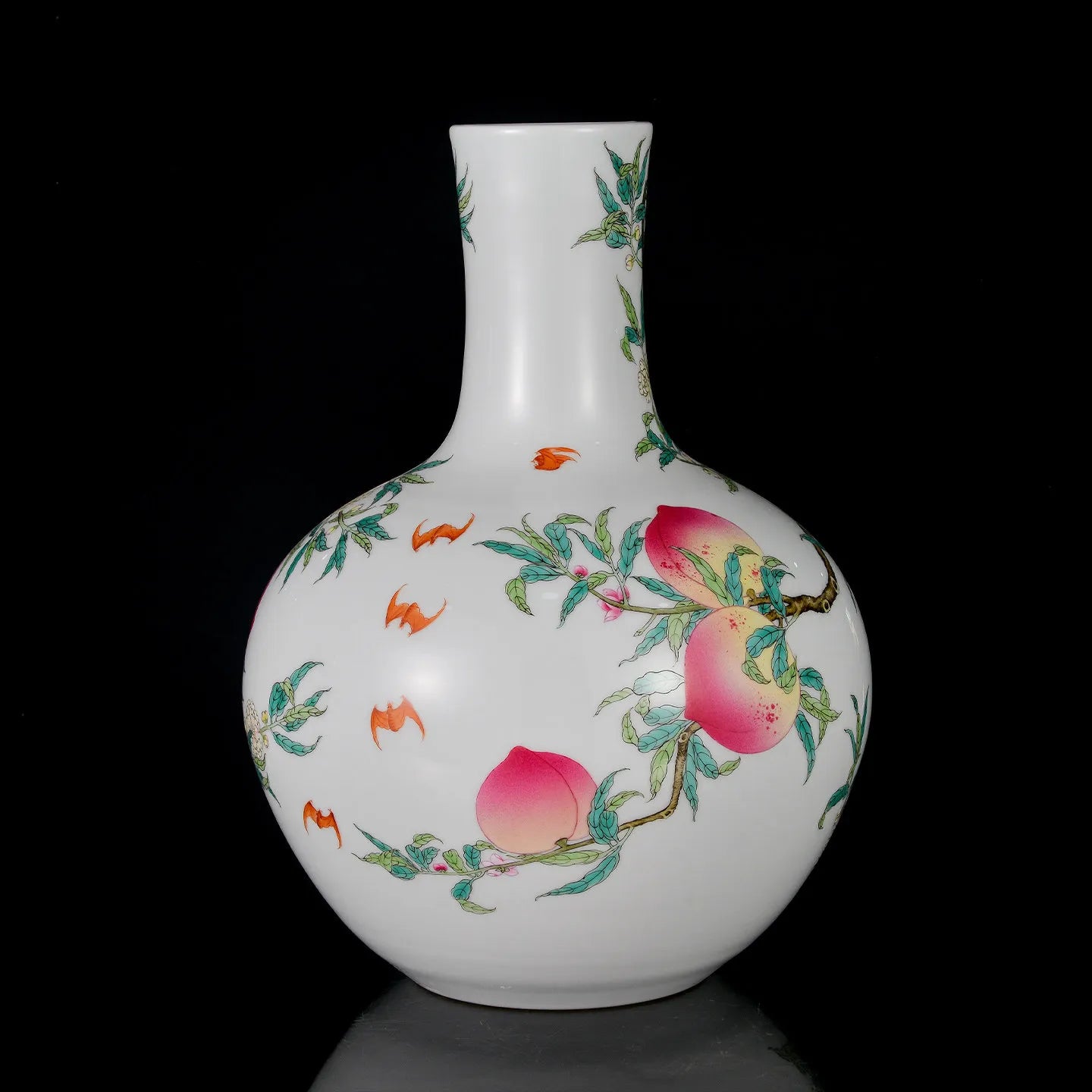 Full silhouette of a Jingdezhen nine-peach Tianqiu vase