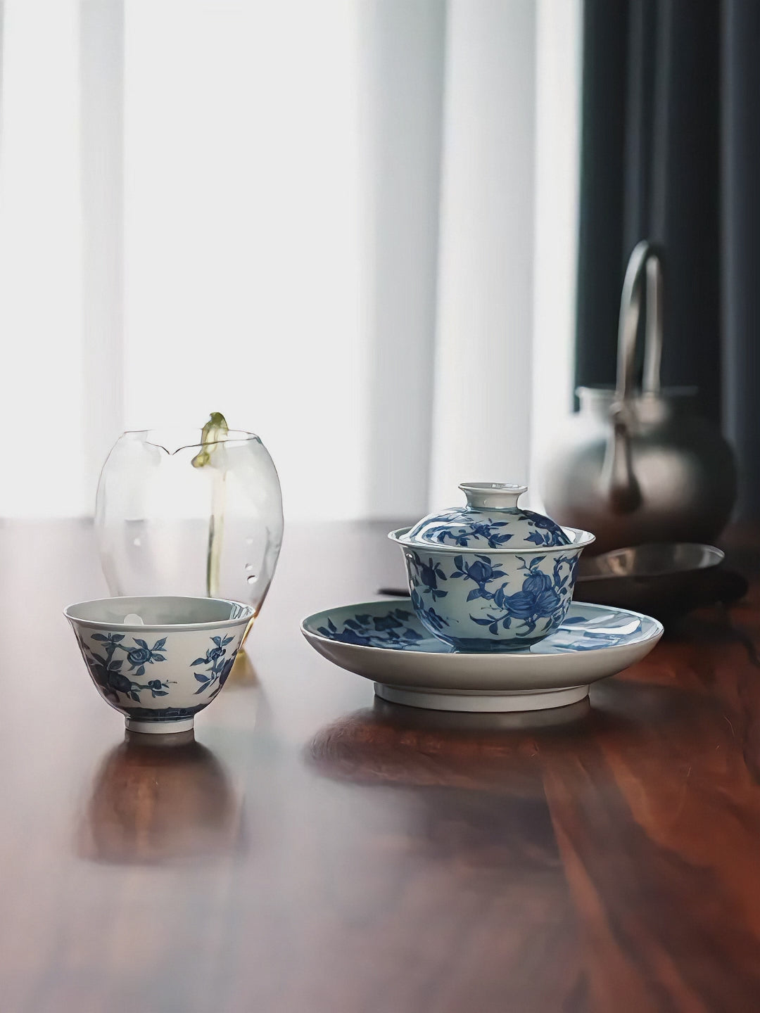 Jingdezhen Hand-Painted San Duo Blue-and-White Porcelain Gaiwan Set
