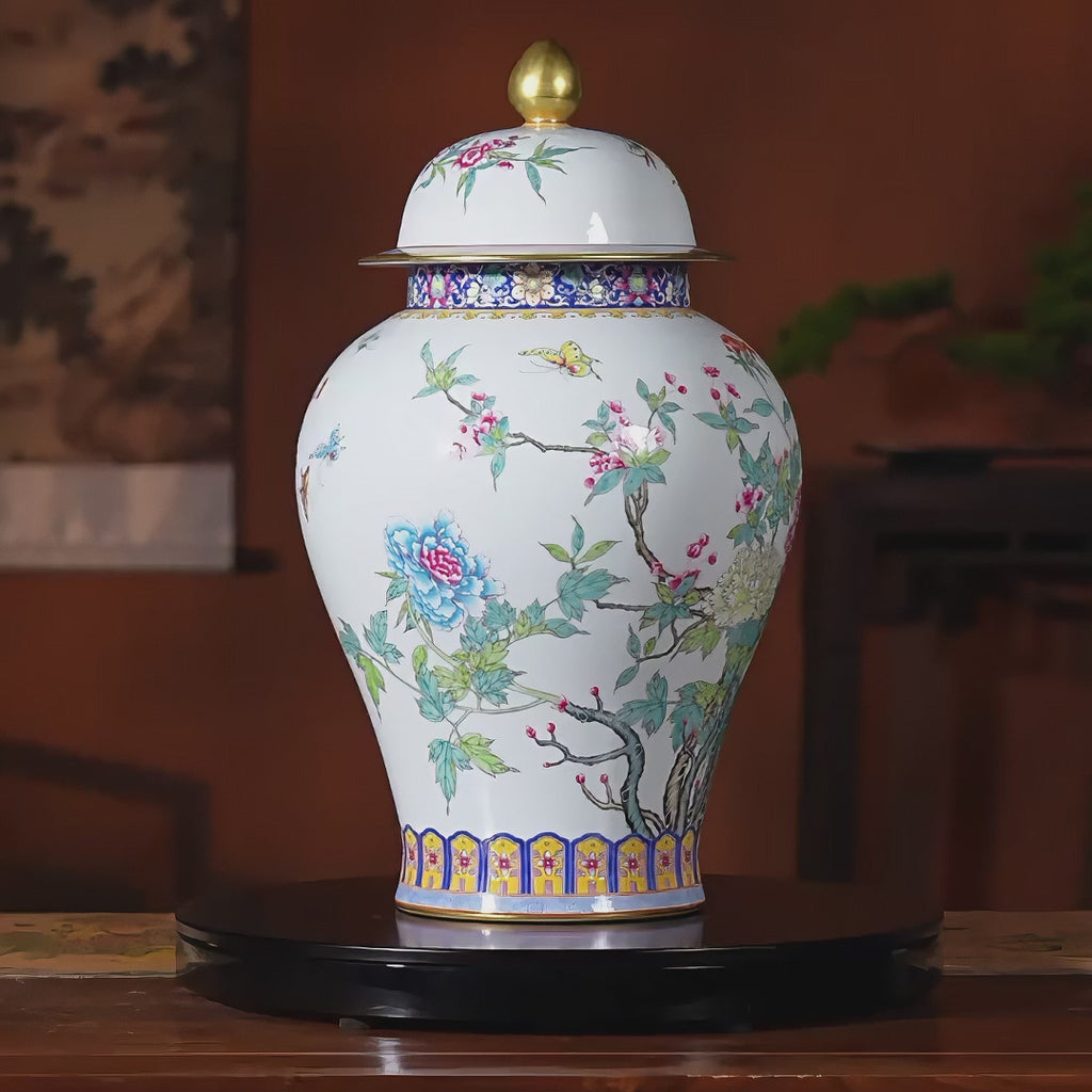 Qianlong-Style Falangcai Peony General Jar