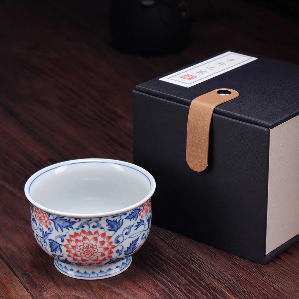 Wood-fired lotus teacup with its presentation box