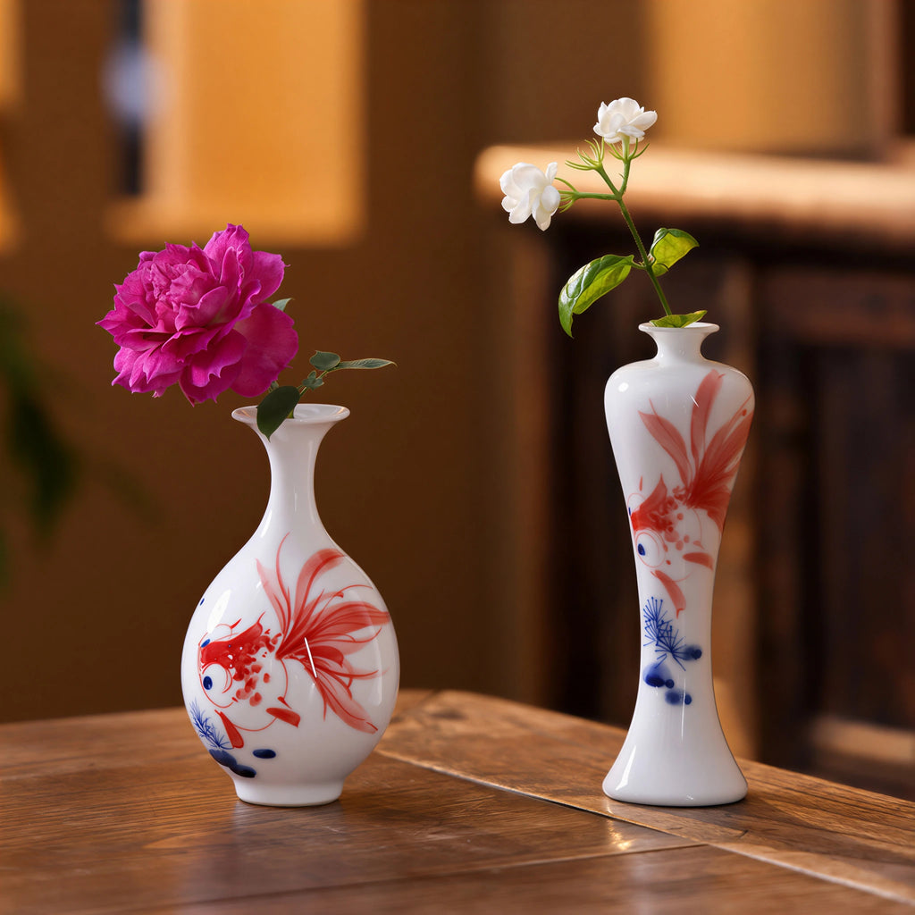 Goldfish Tianqiu vase and Meiren vase styled with small flowers