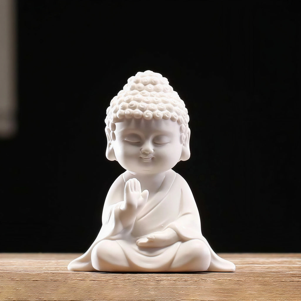 Close view of the Contemplation Buddha figure