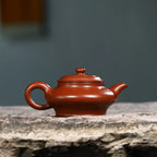 Pear-skin red zisha texture shown in natural light